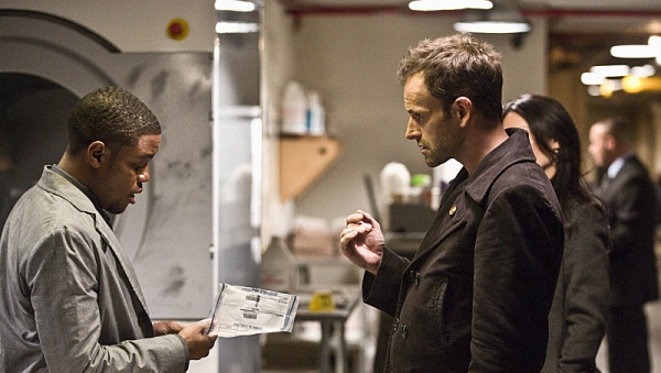 Photo Flash: First Look - ELEMENTARY's 'Dirty Laundry,' Airing 1/3 Image