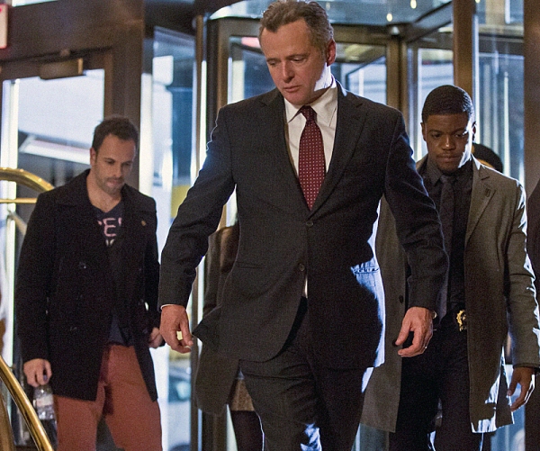 Photo Flash: First Look - ELEMENTARY's 'Dirty Laundry,' Airing 1/3 Image