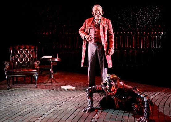 Photo Flash: First Look at Max McLean and Karen Eleanor Wight in THE SCREWTAPE LETTERS Image