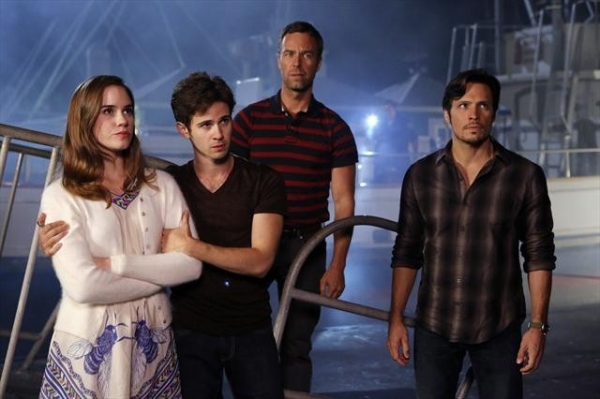 Photo Flash: First Look - REVENGE's Midseason Return, 1/6 Image