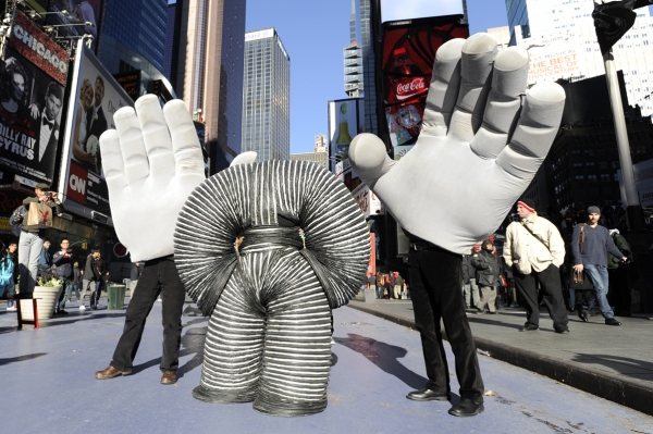Photo Flash: Mummenschanz's Slinky Man and Two Giant Hands in Times Square Image