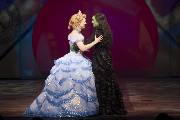 Photo Coverage: New WICKED Cast At Media Night Curtain Call! 