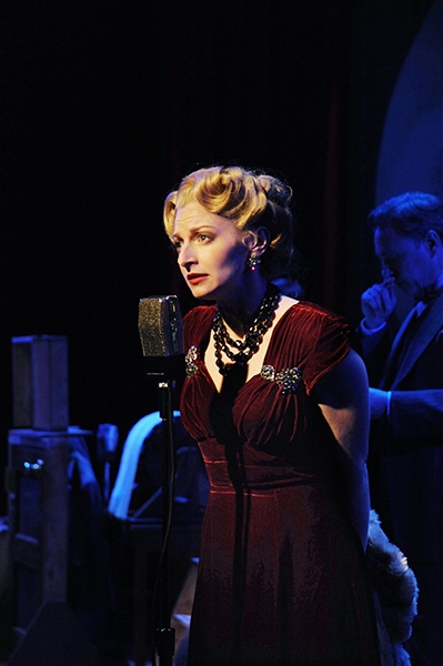 Photo Flash: First Look at Justin Guarini, Lauren Molina, Jill Paice and More in Bucks County's IT'S A WONDERFUL LIFE Image