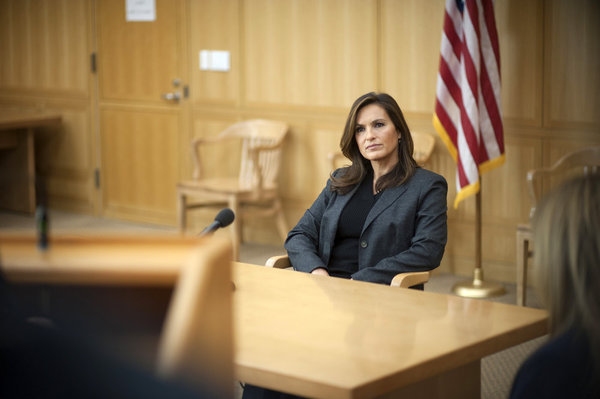 Photo Flash: LAW & ORDER: SVU's 'Beautiful Frame,' Airs 1/9 Image