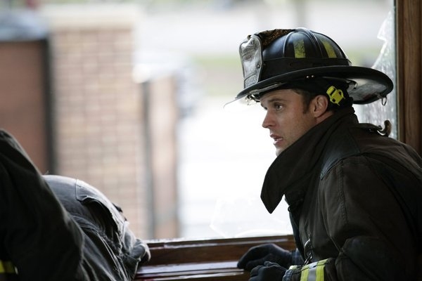 Photo Flash: CHICAGO FIRE's 'Under the Knife,' Airing 1/9 Image