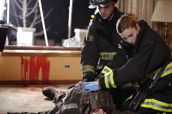 Photo Flash: CHICAGO FIRE's 'Under the Knife,' Airing 1/9 Image