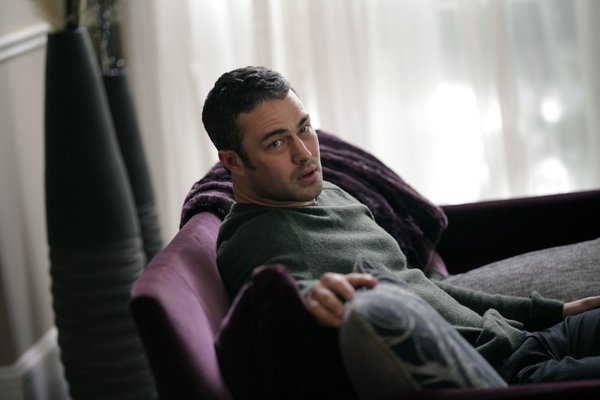 Photo Flash: CHICAGO FIRE's 'Under the Knife,' Airing 1/9 Image