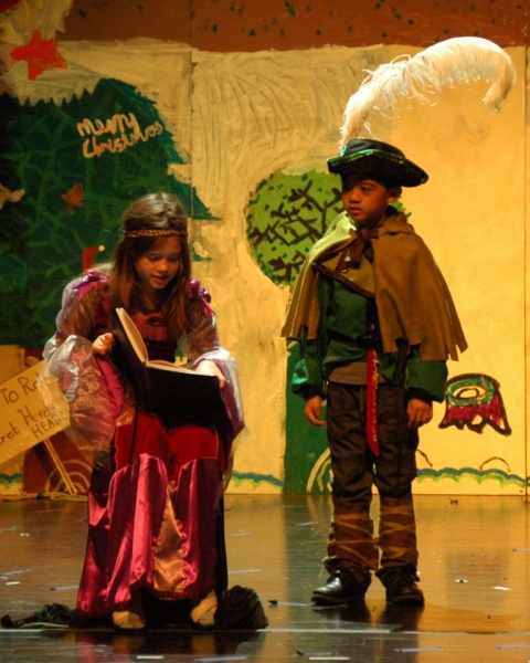 Morrison Tulloch as Maid Marion and Anthony Gu as Robin Hood Photo