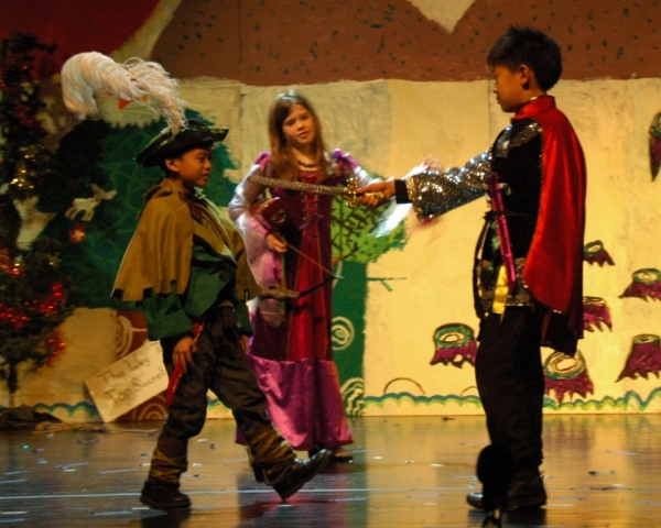 Photo Flash: Beijing Playhouse Academy of Performing Arts' HOLLY JOLLY ROBIN HOOD Image