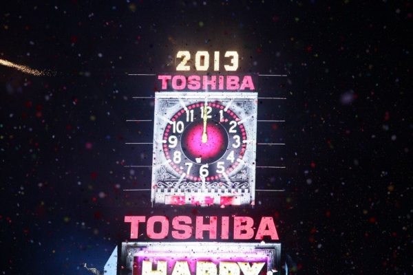 Photo Coverage: MDQ, Psy, Jepsen at 2013 New Year's Eve in Times Square  Image