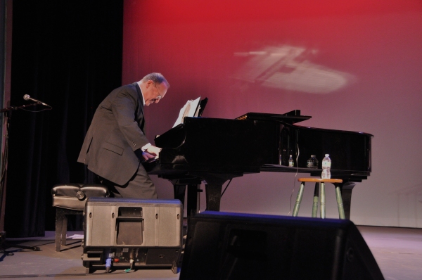 Photo Coverage: Inside the BROADWAY SPECTACULAR with Neil Berg and Rob Evan Image