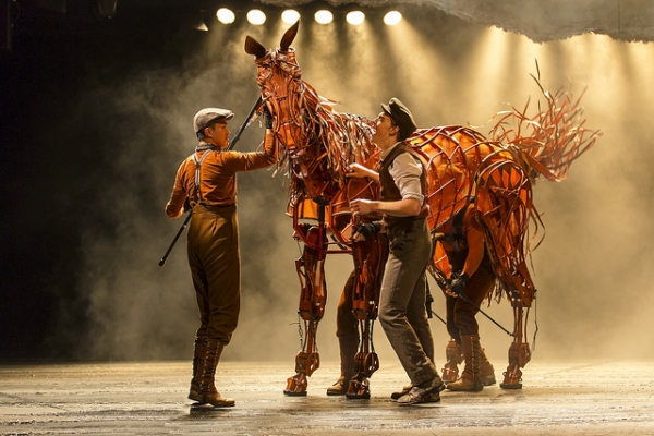 Photo Flash: First Look at Andrew Veenstra, Angela Reed and More in US National Tour of WAR HORSE 