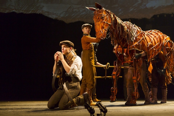 Photo Flash: First Look at Andrew Veenstra, Angela Reed and More in US National Tour of WAR HORSE 