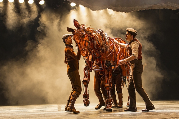 Photo Flash: First Look at Andrew Veenstra, Angela Reed and More in US National Tour of WAR HORSE 