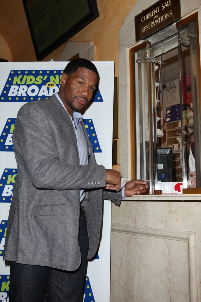 Photo Coverage: Kelly Ripa and Michael Strahan Named Ambassadors of KIDS' NIGHT ON BROADWAY Image