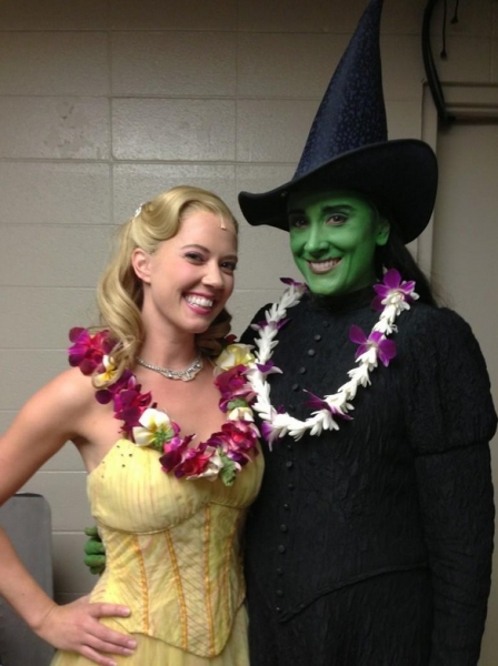 Photo Flash: Saturday Intermission Pics, Jan 12, Part 2 - Triumphant Cast of GOLDEN BOY, WICKED in Hawaii and More! 