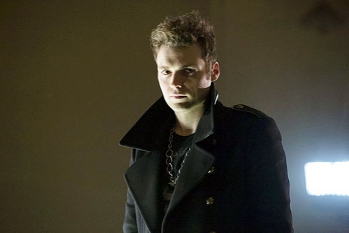 Photo Flash: First Look at Seth Gabel as 'The Count' on ARROW Image