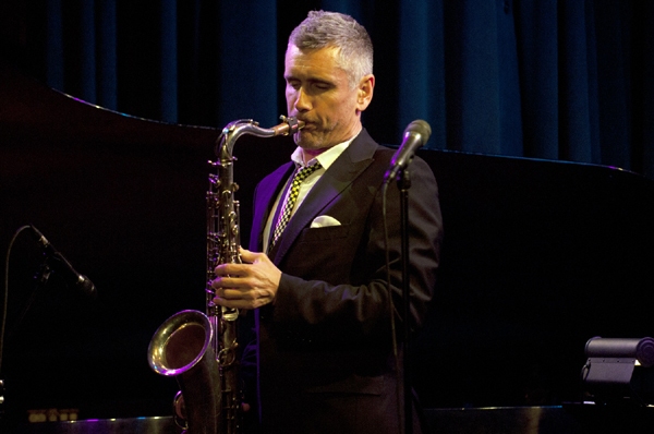 Photo Flash: Curtis Stigers' Opening Night at Live at The RRazz Image