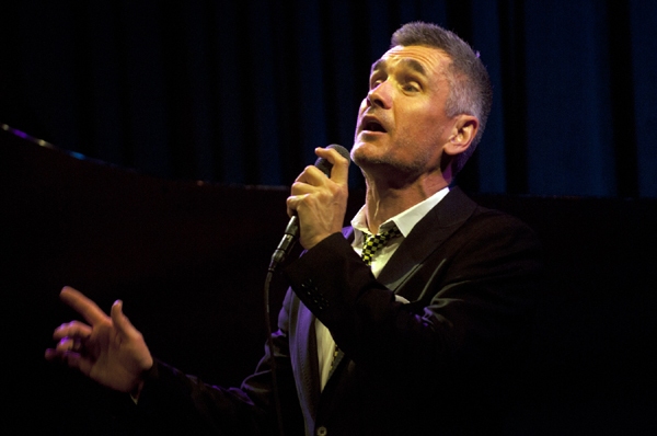 Photo Flash: Curtis Stigers' Opening Night at Live at The RRazz Image