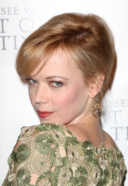 Emily Bergl
 Photo