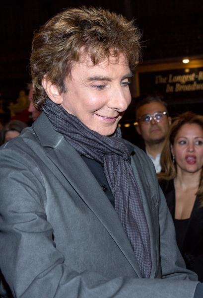 Photo Coverage: Barry Manilow Greets Fans at MANILOW ON BROADWAY Opening Night Image