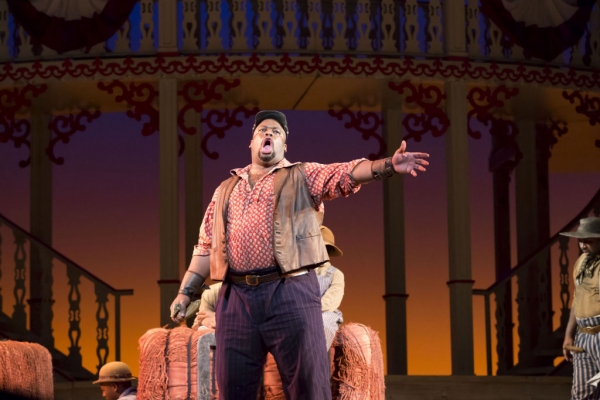 Photo Flash: First Look at Sasha Cooke, Morris Robinson and More in Houston Grand Opera's SHOW BOAT Image