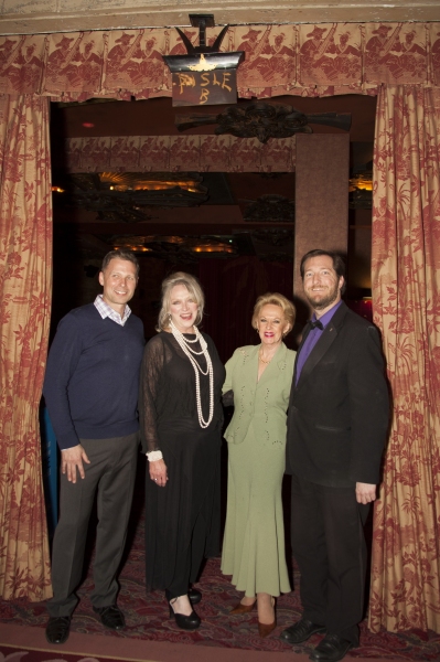 Host/Red Line Tours owner Tony Hoover, cast members Veronica Cartwright and Tippi Hed Photo