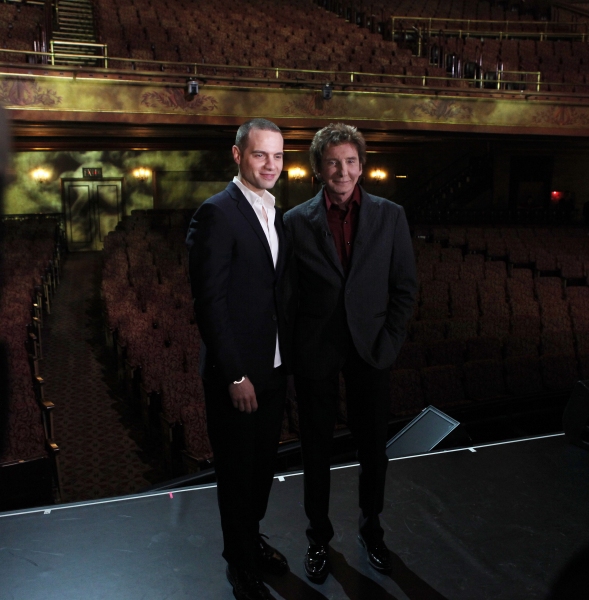 Photo Coverage: Barry Manilow Meets the Press! Image