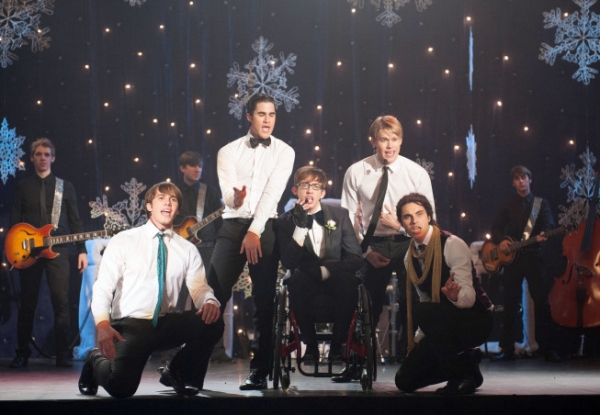 Photo Flash: First Look at GLEE's 'Sadie Hawkins' Episode Image
