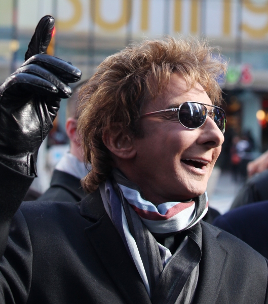 Photo Coverage: Barry Manilow Unveils 'Manilow Way' on 44th Street! Image