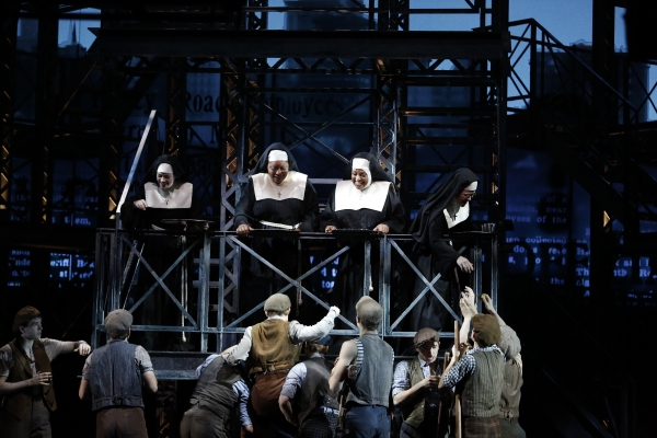 Photo Flash: THE VIEW's Sherri Shepherd Makes Appearance in NEWSIES Image