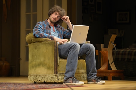 Photo Flash: First Look at Reggie Gowland, Susan Blommaert and More in 4000 MILES Image