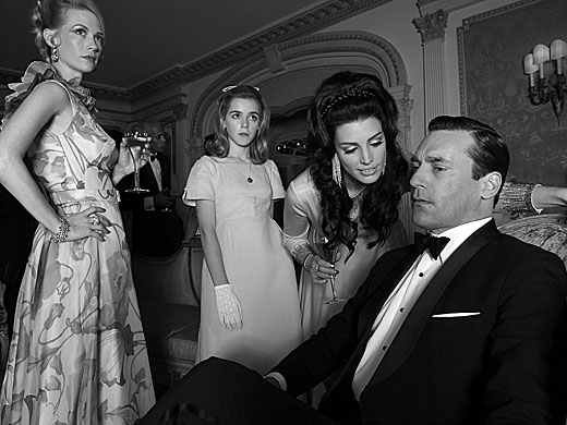 Photo Flash: First Look at MAD MEN Season 6! Image