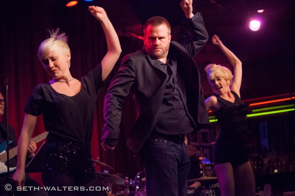 Photo Flash: Stephen Wallem Plays Broadway at Birdland! Image