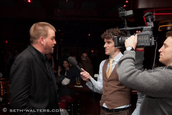 Photo Flash: Stephen Wallem Plays Broadway at Birdland! Image