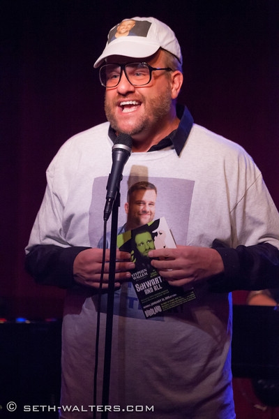 Photo Flash: Stephen Wallem Plays Broadway at Birdland! Image