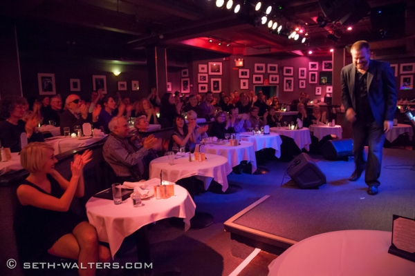 Photo Flash: Stephen Wallem Plays Broadway at Birdland! Image