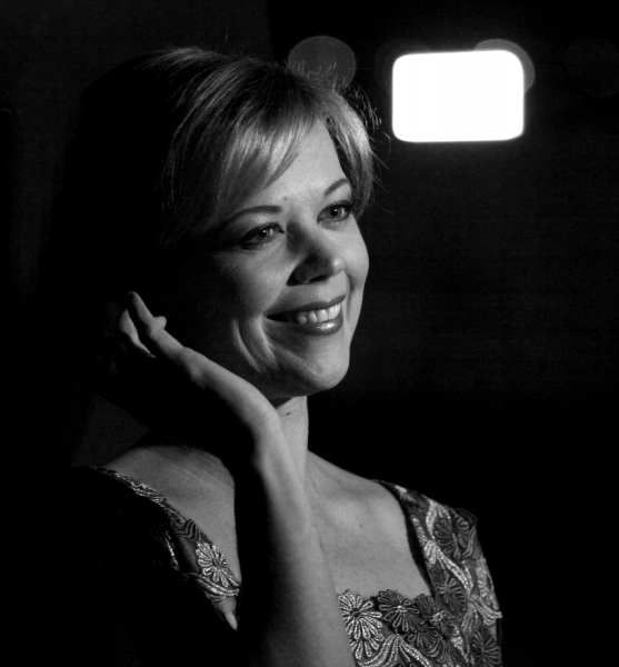 Photo Coverage: In The Spotlight Series - CAT ON A HOT TIN ROOF Image