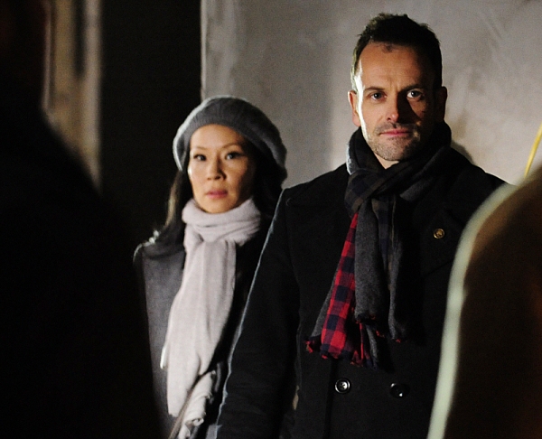 Photo Flash: First Look - ELEMENTARY's 'A Giant Gun, Filled With Drugs,' Airing 2/7 Image