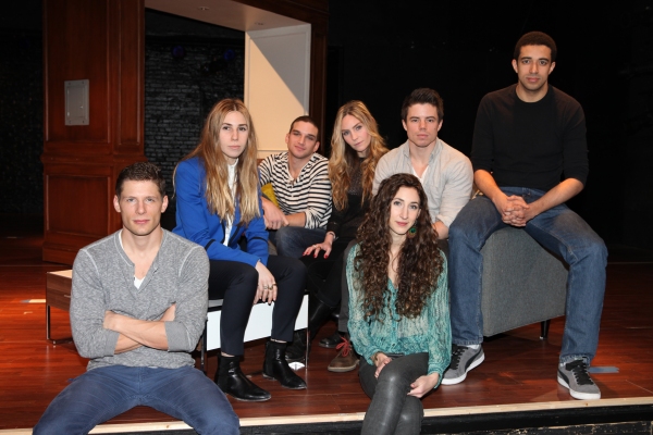 Matt Lauria, Zosia Mamet, Evan Jonigkeit,  Aleque Reid, David Hull, Lauren Culpepper  Photo