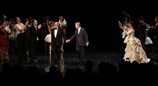 Hal Prince & Cameron Mackintosh with ensemble cast  Photo