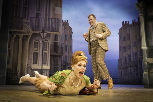 Photo Flash: First Look at Rufus Hound and More in West End's ONE MAN, TWO GUVNORS Image
