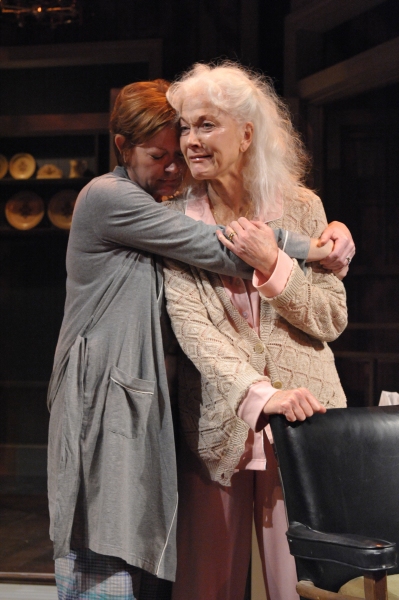 Photo Flash: First Look at Linda Thorson, Deborah Hazlett and More in Everyman Theatre's AUGUST: OSAGE COUNTY Image