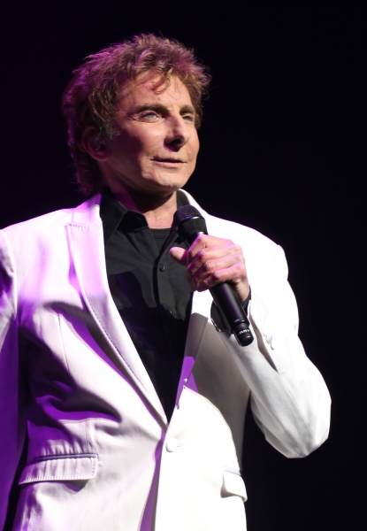 Photo Coverage: MANILOW ON BROADWAY's Opening Night Curtain Call and Encore! Image