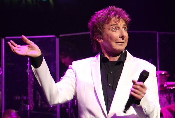 Photo Coverage: MANILOW ON BROADWAY's Opening Night Curtain Call and Encore! Image