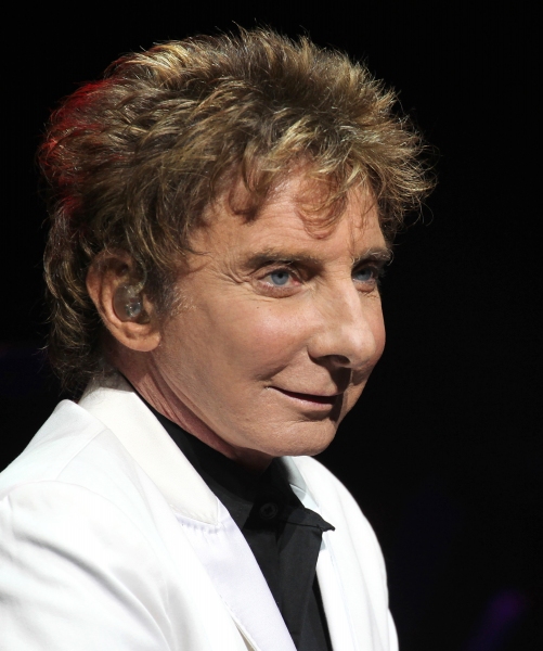 Photo Coverage: MANILOW ON BROADWAY's Opening Night Curtain Call and Encore! Image