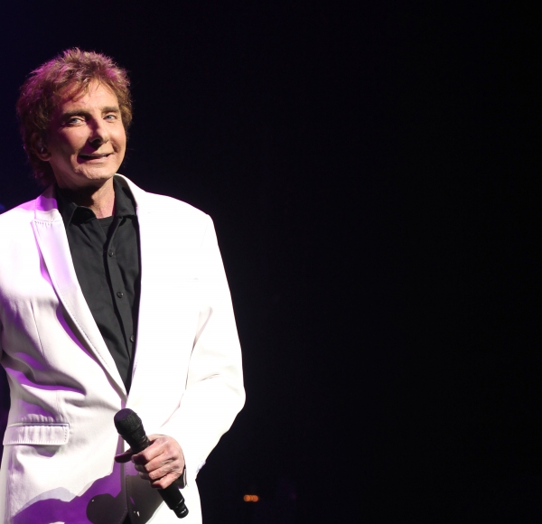 Photo Coverage: MANILOW ON BROADWAY's Opening Night Curtain Call and Encore! Image