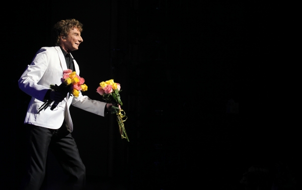 Photo Coverage: MANILOW ON BROADWAY's Opening Night Curtain Call and Encore! Image