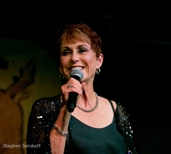 Photo Coverage: Amanda McBroom Brings A VALENTINE ROSE to Cafe Carlyle  Image