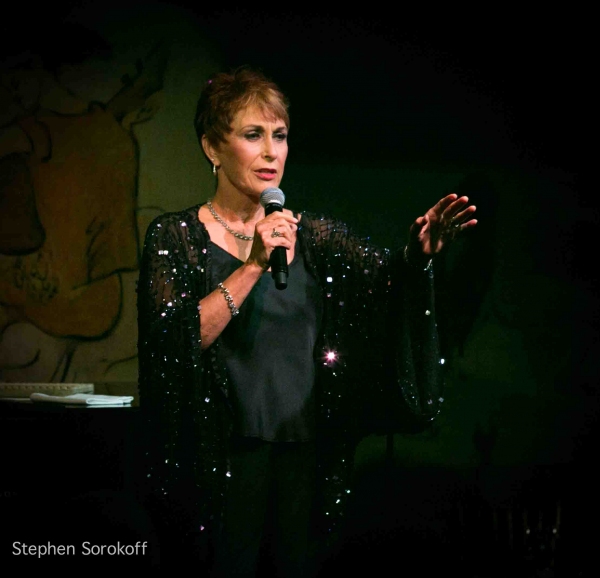 Photo Coverage: Amanda McBroom Brings A VALENTINE ROSE to Cafe Carlyle  Image